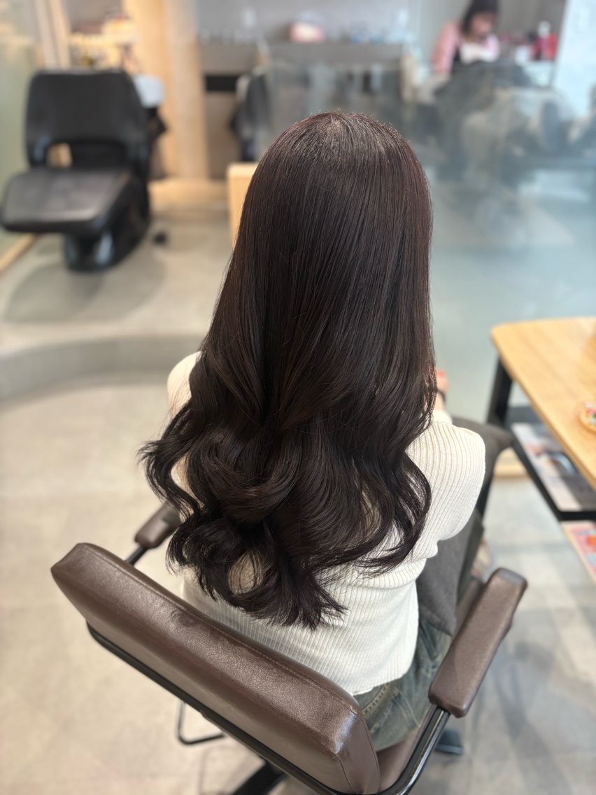 ロング くびれヘア 顔周りカット レイヤーカット ヘアカラー アキ/梅田/顔周り /レイヤーカットのヘアスタイル