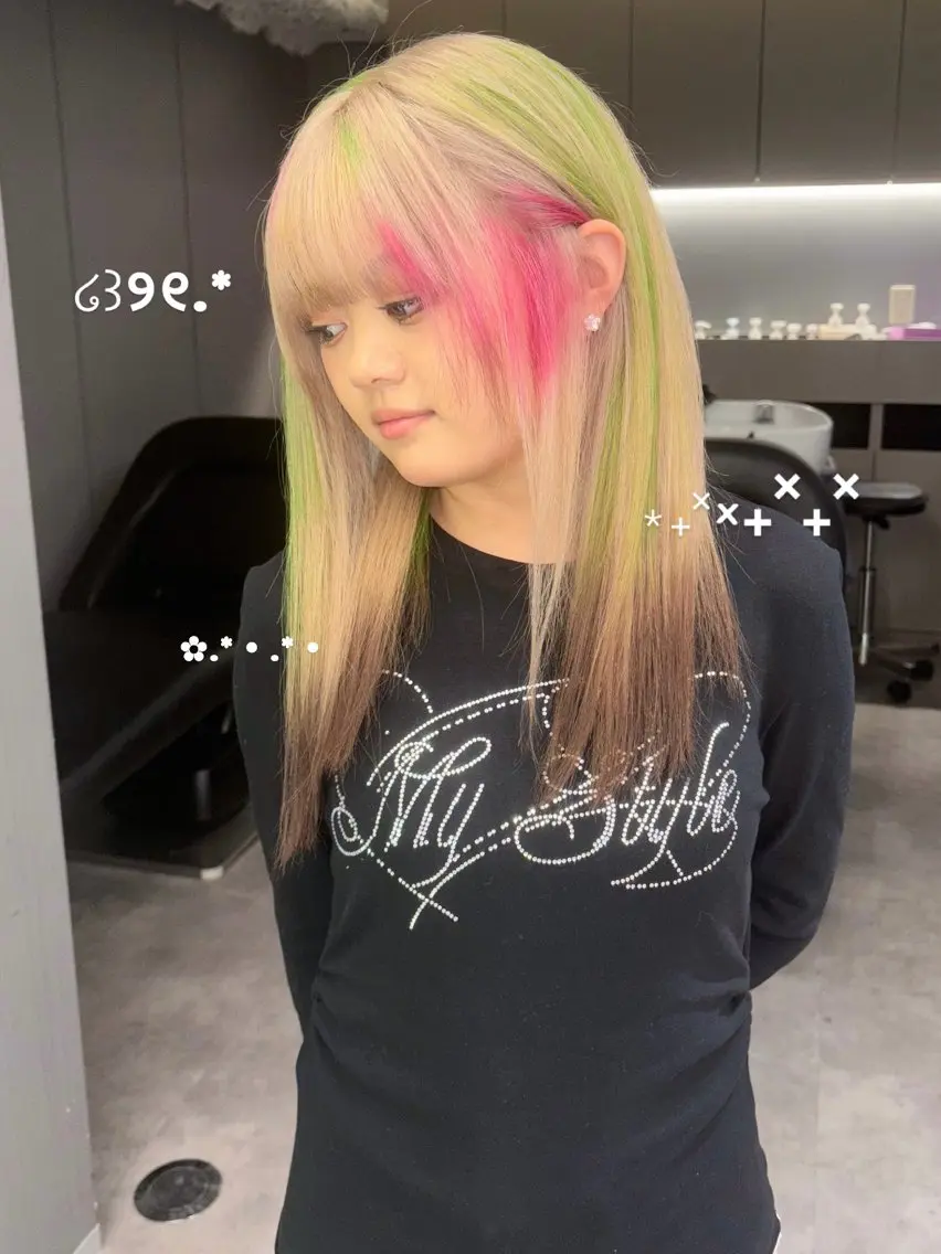 セミロング カラー ヘアカラー デザインカラー /rioのヘアスタイル