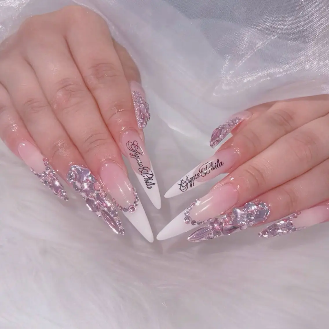 ネイル オーロラネイル 長さ出し フラッシュネイル フレンチネイル ジェルネイル ハンドネイル ハンドケア CiCi Nail Salonのネイルデザイン