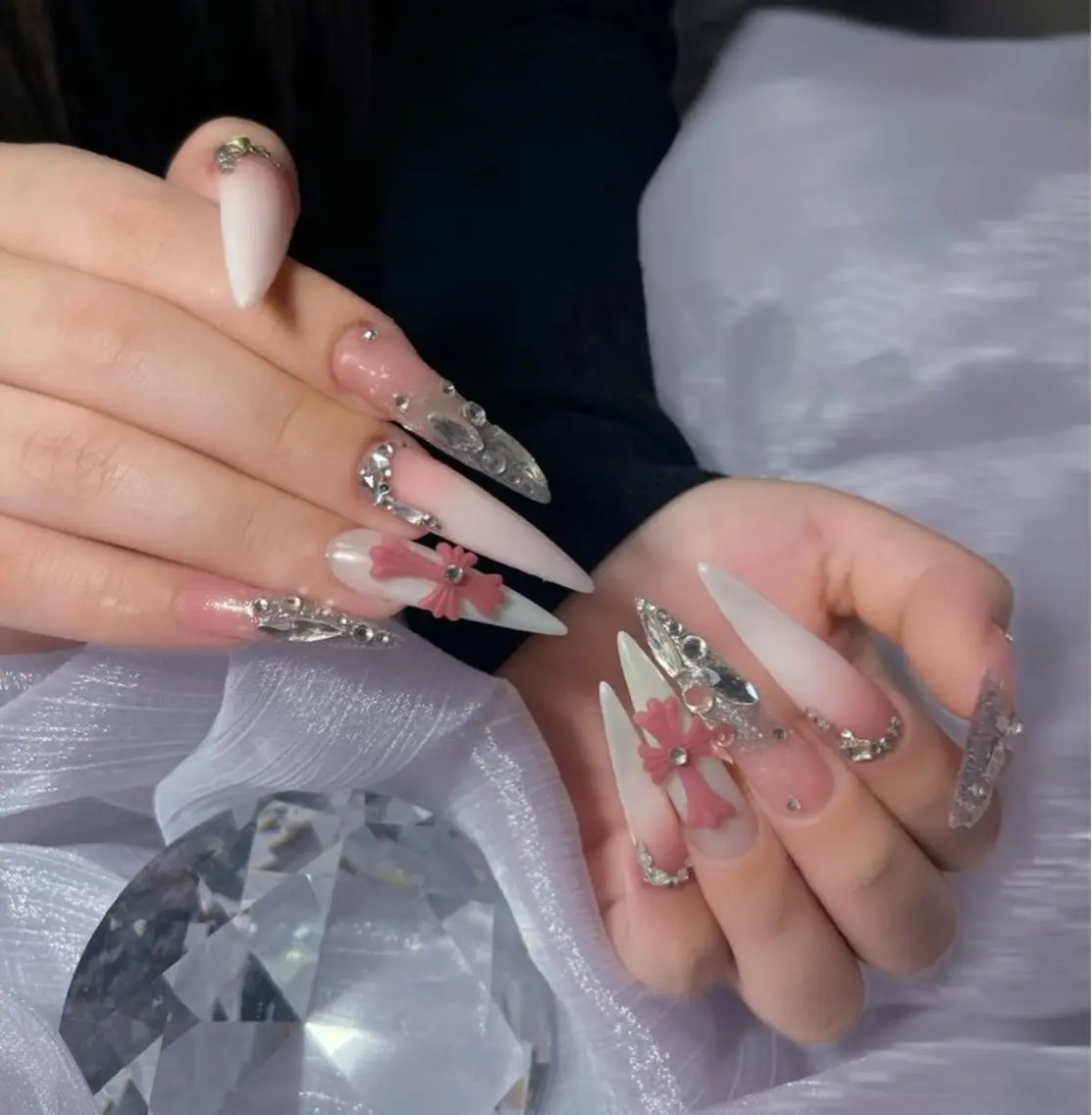 ネイル アートネイル ボルドー フレンチネイル ジェルネイル 氷ネイル・うるうるネイル ハンドネイル Julie Nail Rinのネイルデザイン