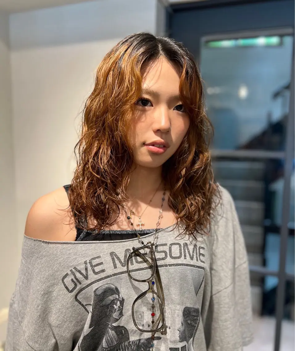 セミロング パーマ セミロングパーマ 塚本 希来のヘアスタイル