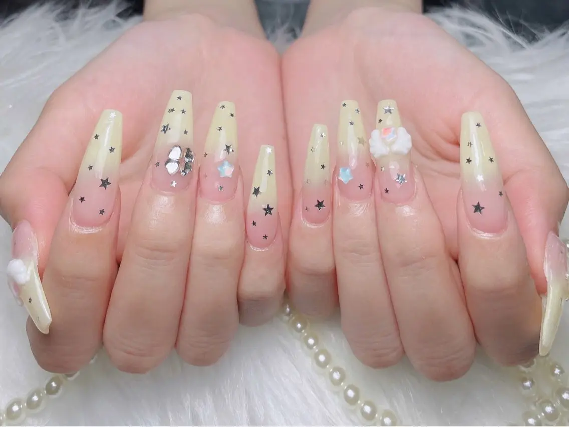 ネイル オーロラネイル ボルドー ブラウン 氷ネイル・うるうるネイル キラキラネイル ハンドネイル Sora  Nail 長さ出し専門店のネイルデザイン