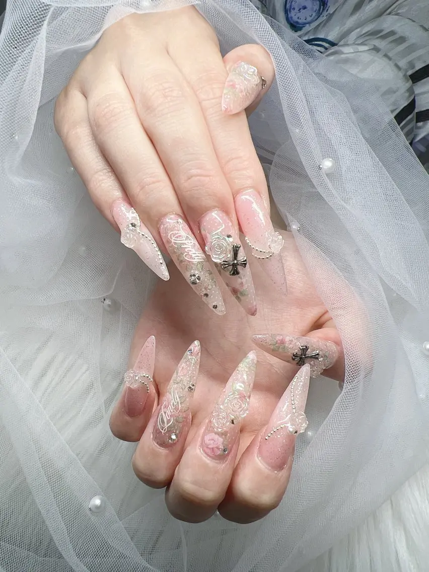 ネイル ハンドネイル Lee Nails チップ長さだし専門店のネイルデザイン