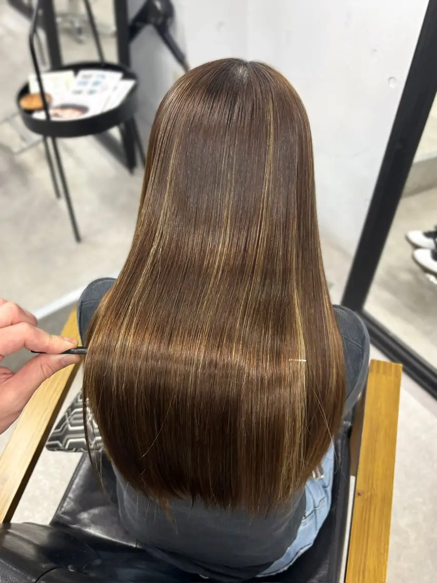 ロング 髪質改善 ロング 縮毛矯正 トリートメント マツダ レンのヘアスタイル