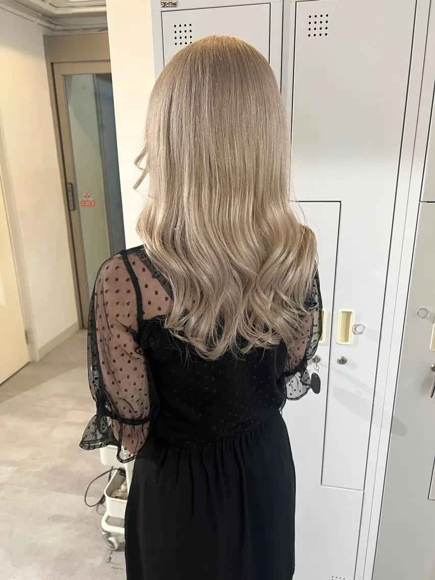 セミロング カット ヘアカラー トリートメント piLLon・ keinaのヘアスタイル