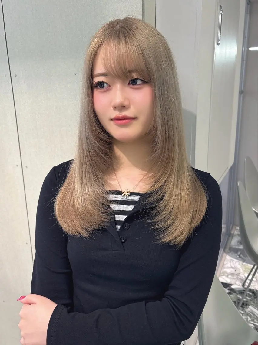 セミロング カラー ブリーチ カット ヘアカラー Haru/ブリーチ /ダブルカラーのヘアスタイル