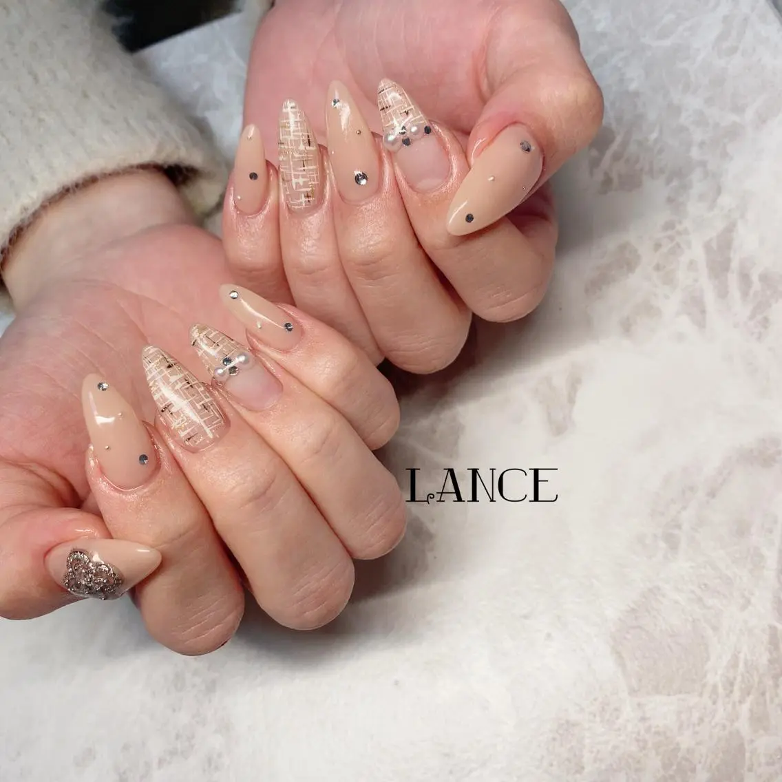 ミディアム ネイル クリスマス オーロラネイル 成人式 フットネイル フレンチネイル Lance nailのネイルデザイン