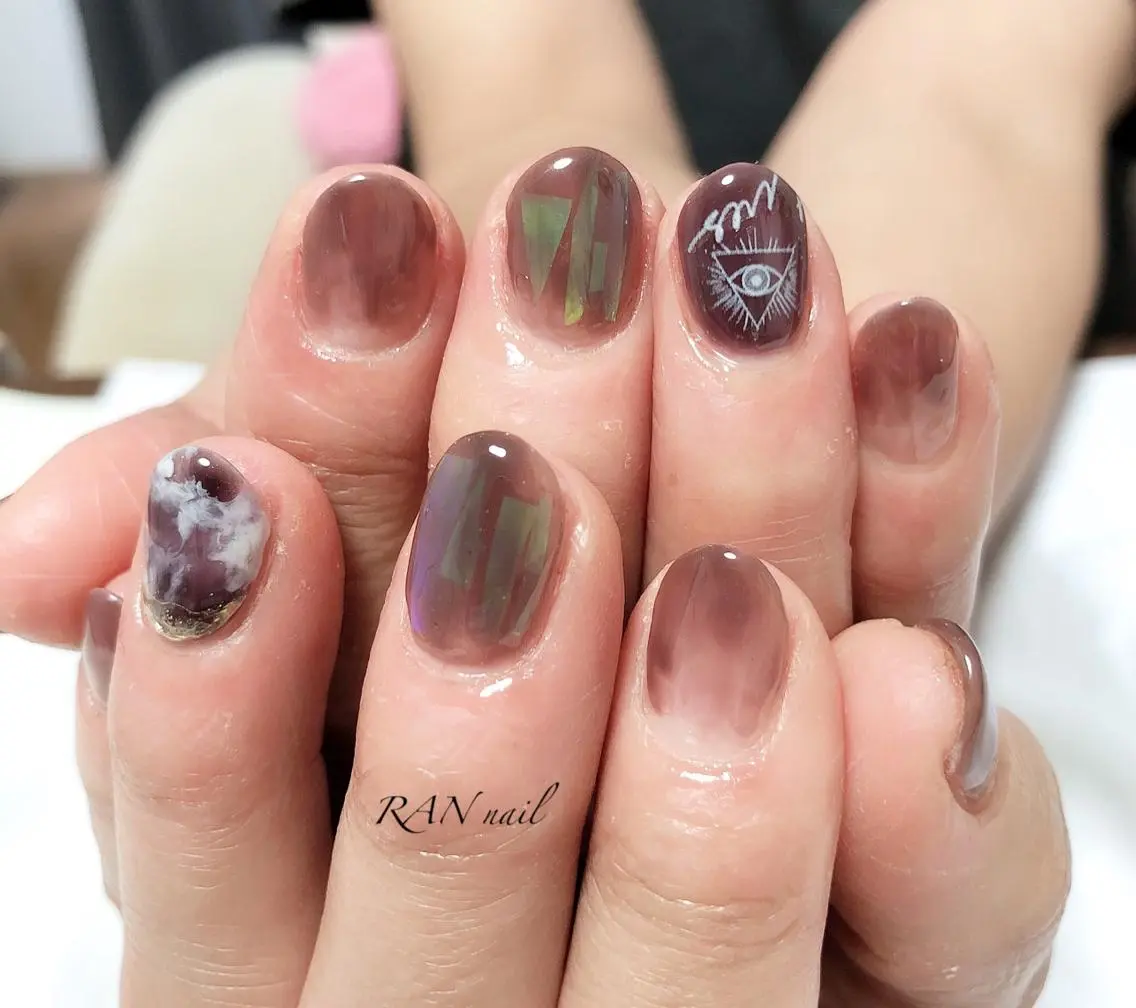 ネイル オーロラネイル フットネイル キラキラネイル オフィスネイル 夏ネイル ハンドネイル フットネイル RAN nailのネイルデザイン
