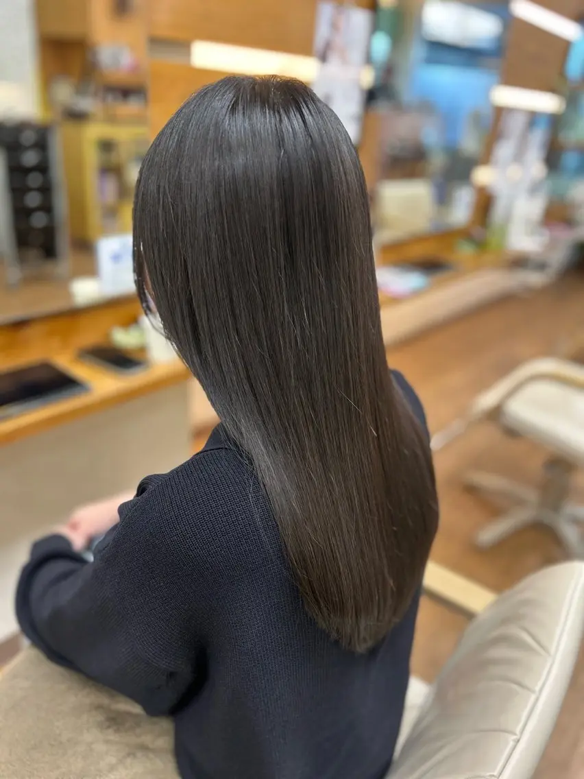 ロング 神谷 千明のヘアスタイル