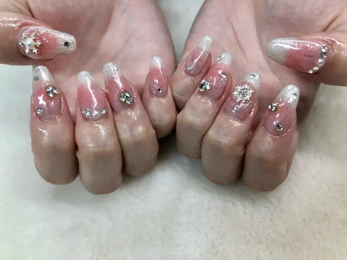 ネイル チークネイル ストーンネイル ワンホンネイル ハンドネイル ハンドケア 心斎橋Salon Epokkuのネイルデザイン