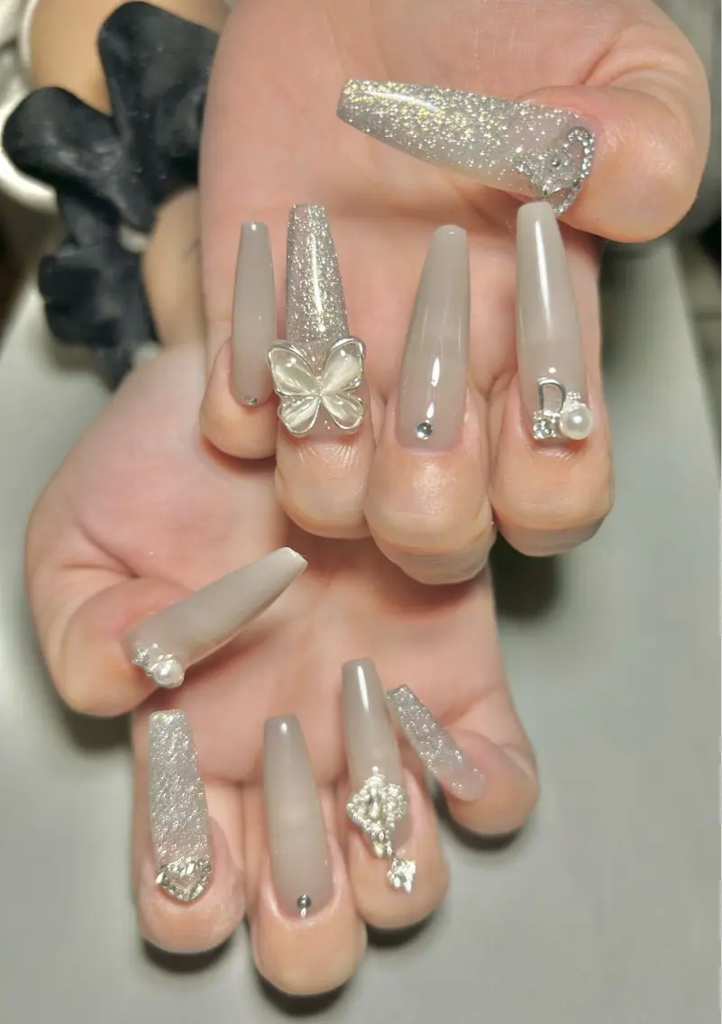 ネイル Liennail 持込デザインやり放題のネイルデザイン