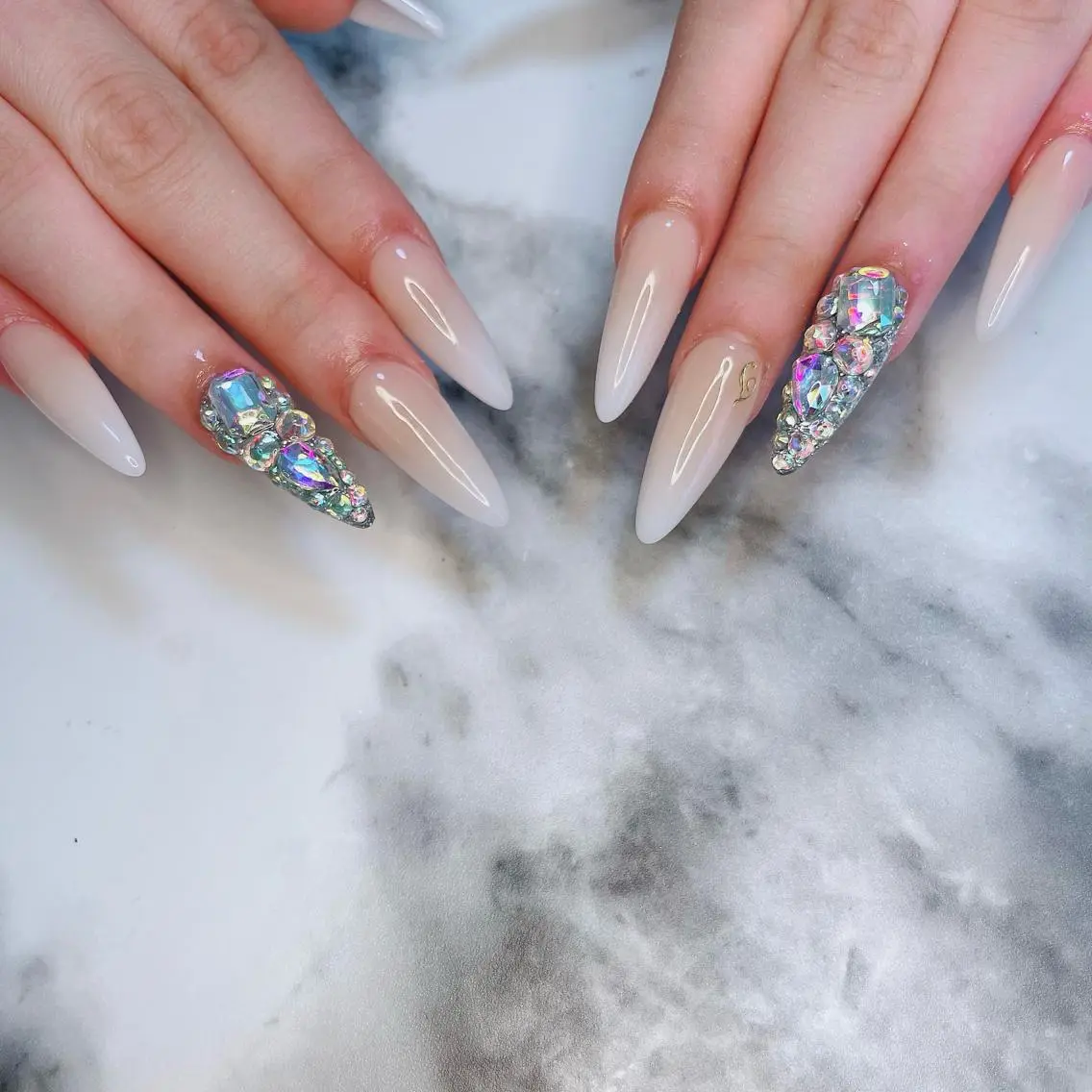 ネイル ハンドネイル Kayo 💅のネイルデザイン