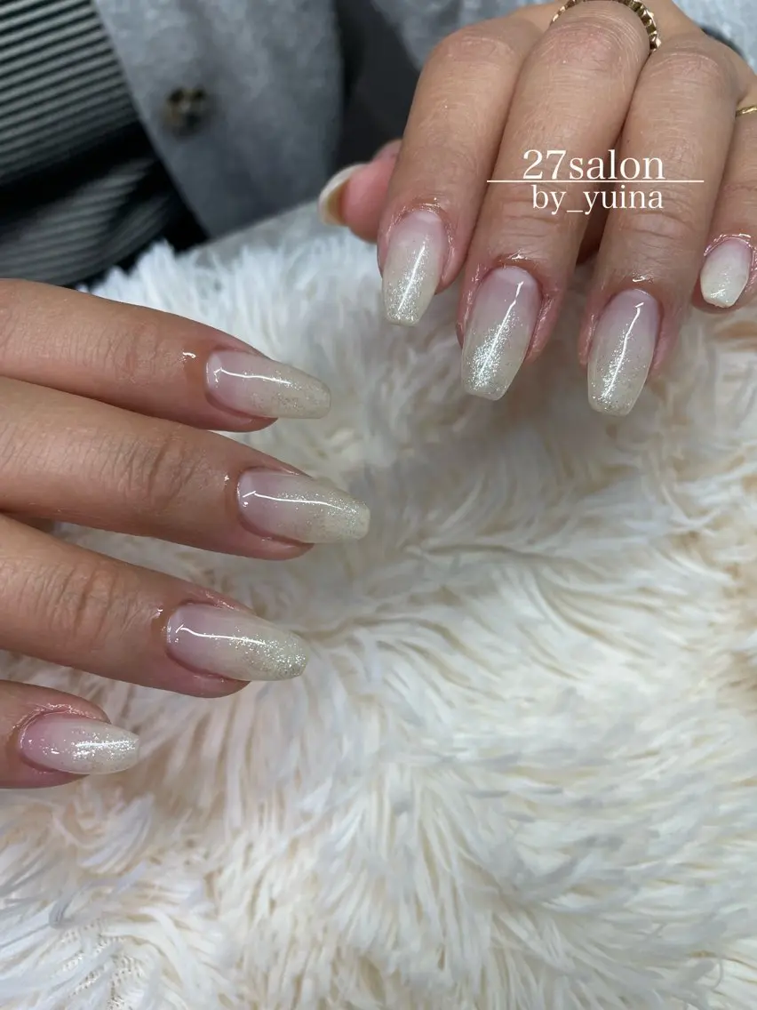 ネイル グラデーション ホワイト ハンドネイル 27salon yuinaのネイルデザイン
