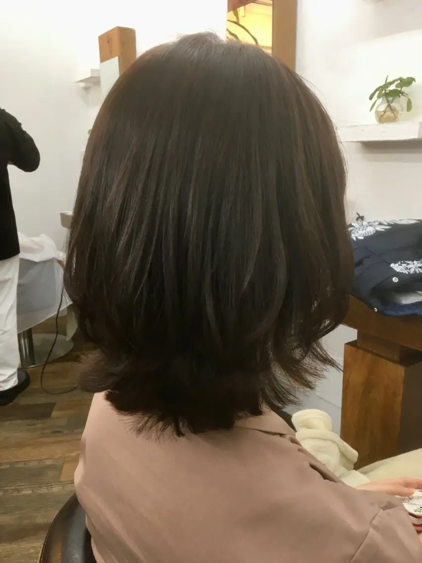 ミディアム くびれヘア くびれレイヤー レイヤーカット 児玉 一也のヘアスタイル