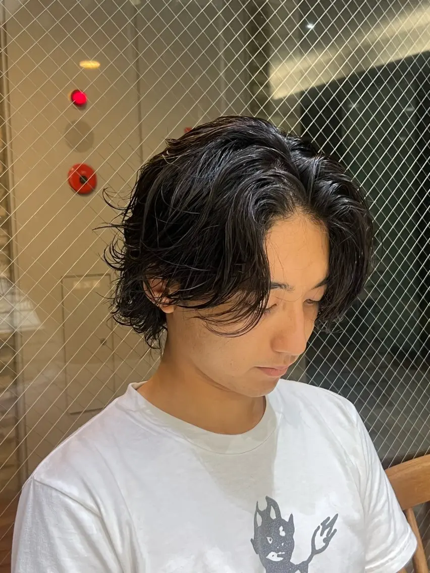 ミディアム パーマ メンズ カット パーマ トリートメント 🇺🇸サーフカール 🇺🇸ケンシロウのヘアスタイル