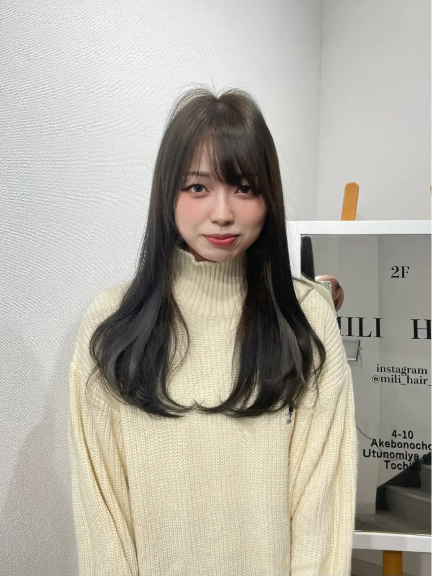 セミロング ))カラー特化(( 渡邉 怜のヘアスタイル