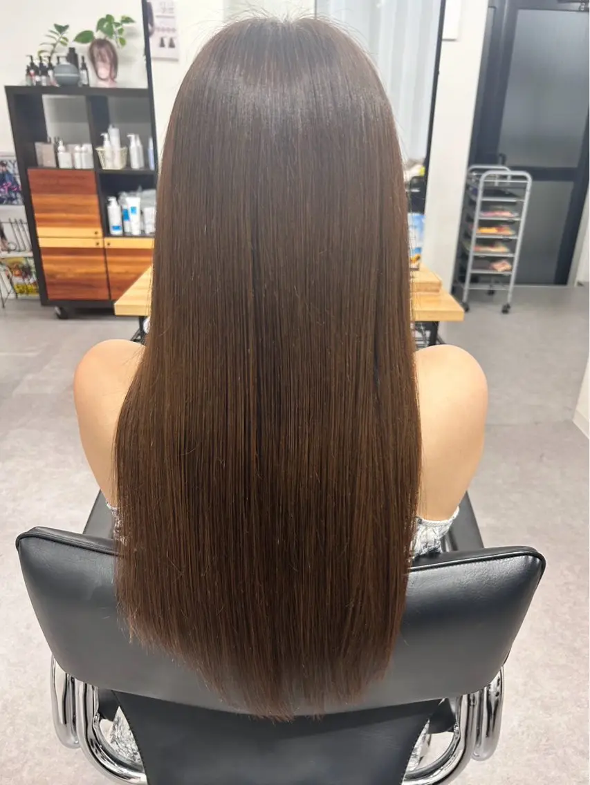 ロング カラー ヘアカラー トリートメント ambiance amiのヘアスタイル