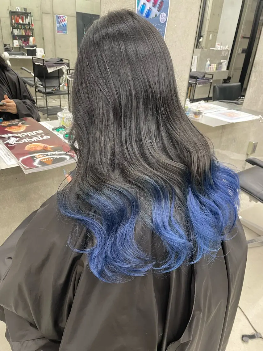 カラー Asami／名古屋／ ハイトーン／デザインのヘアスタイル