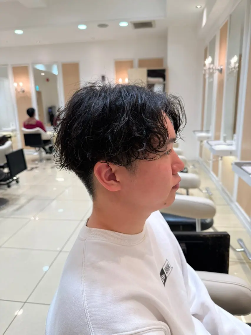 ショート パーマ メンズ カット パーマ トリートメント メンズ特化型美容師 栗山勇人のヘアスタイル