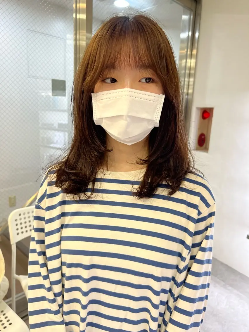 ロング カラー パーマ ヘアアレンジ ロングレイヤー くびれヘア 顔まわりレイヤー 韓国風ヘア くびれレイヤー ショートヘア原宿 fifth コシのヘアスタイル