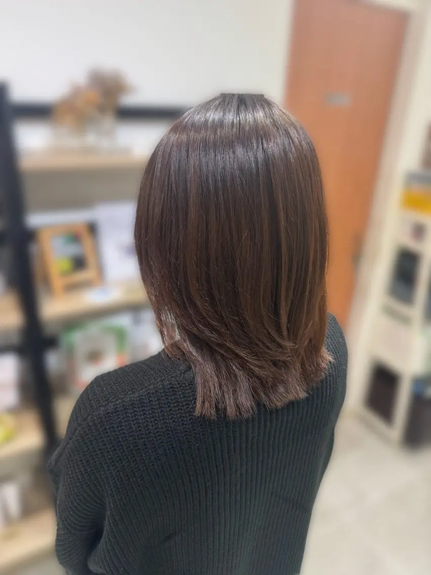 ミディアム レイヤーカット 縮毛矯正 藤田 紋芽 Jr.stylistのヘアスタイル
