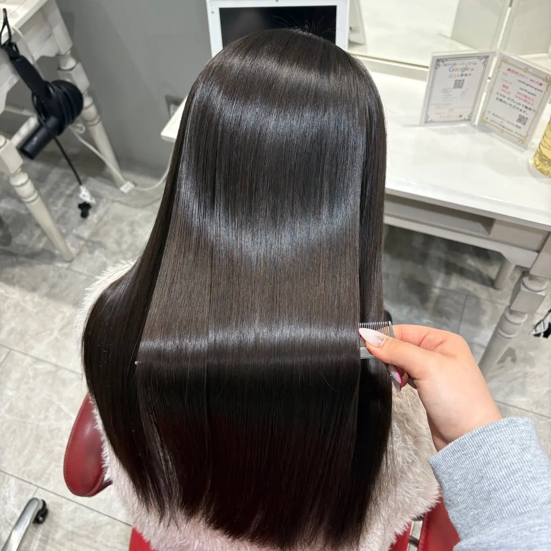 ロング 李 文のヘアスタイル