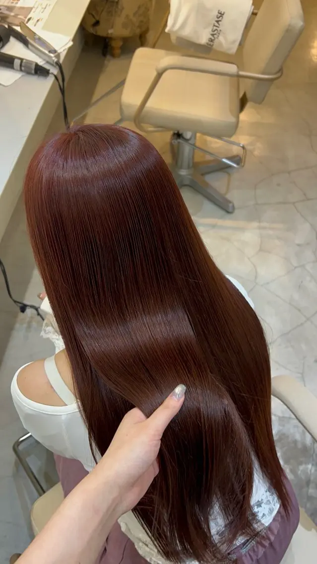 ロング カット ヘアカラー オオバヤシ マホのヘアスタイル
