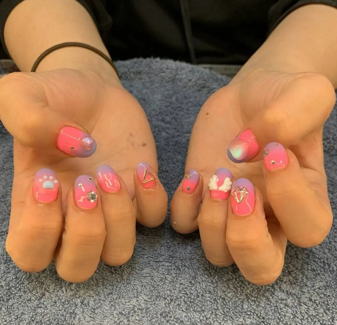 ネイル ハンドネイル フットネイル MHR nailのネイルデザイン