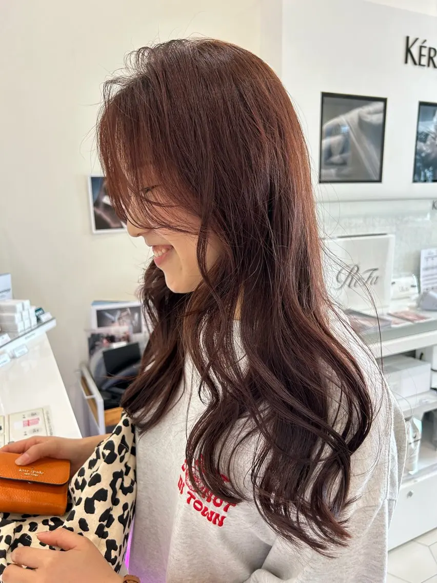 ロング カラー ブラウンカラー レッドカラー レッドブラウン レイヤーカット 遠藤 ふたばのヘアスタイル
