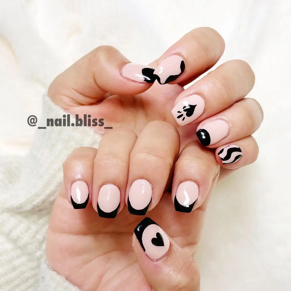 ネイル フレンチネイル ハンドネイル NAIL BLISSのネイルデザイン