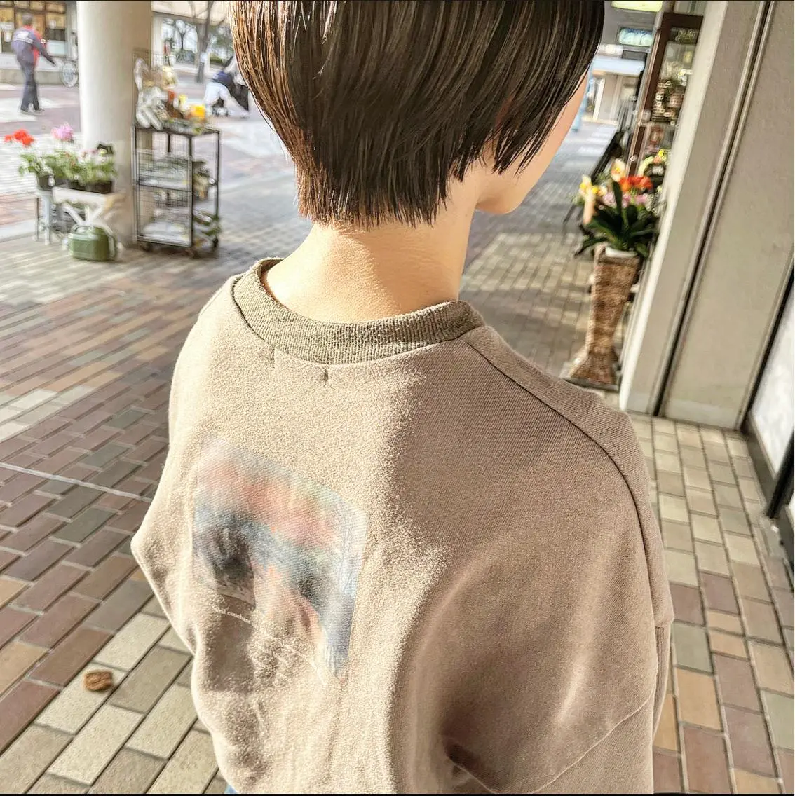 ショート カラー カット ヘアカラー トリートメント 荒川 ひなの 新川崎のヘアスタイル