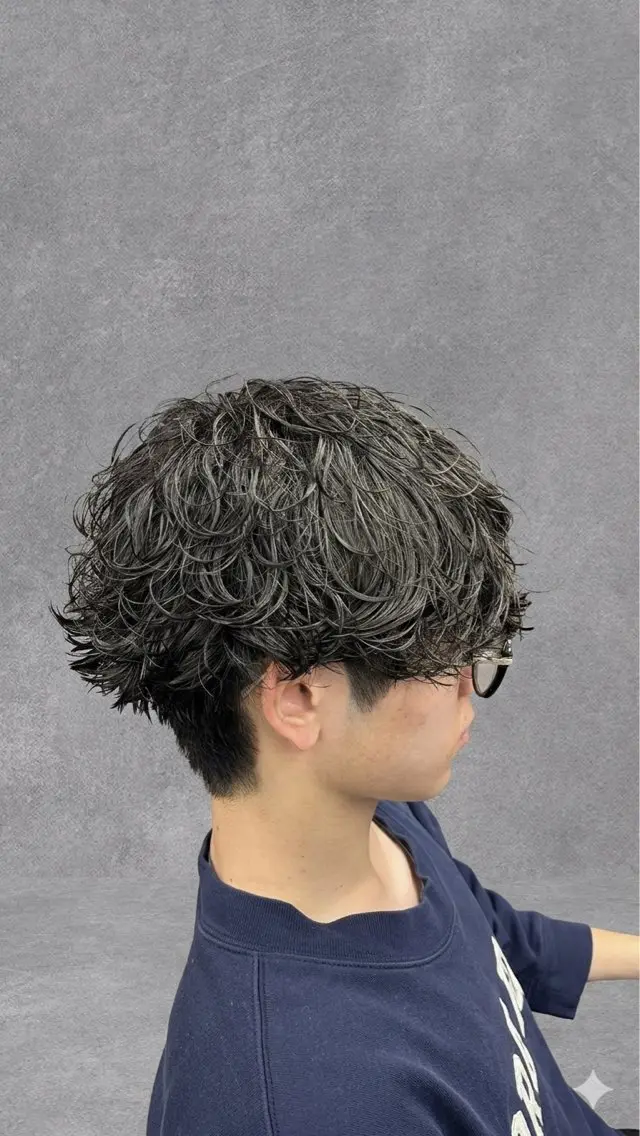 パーマ メンズ メンズパーマ 波巻きパーマ カット パーマ 【毎朝セット3分】 メンズパーマ　真人のヘアスタイル