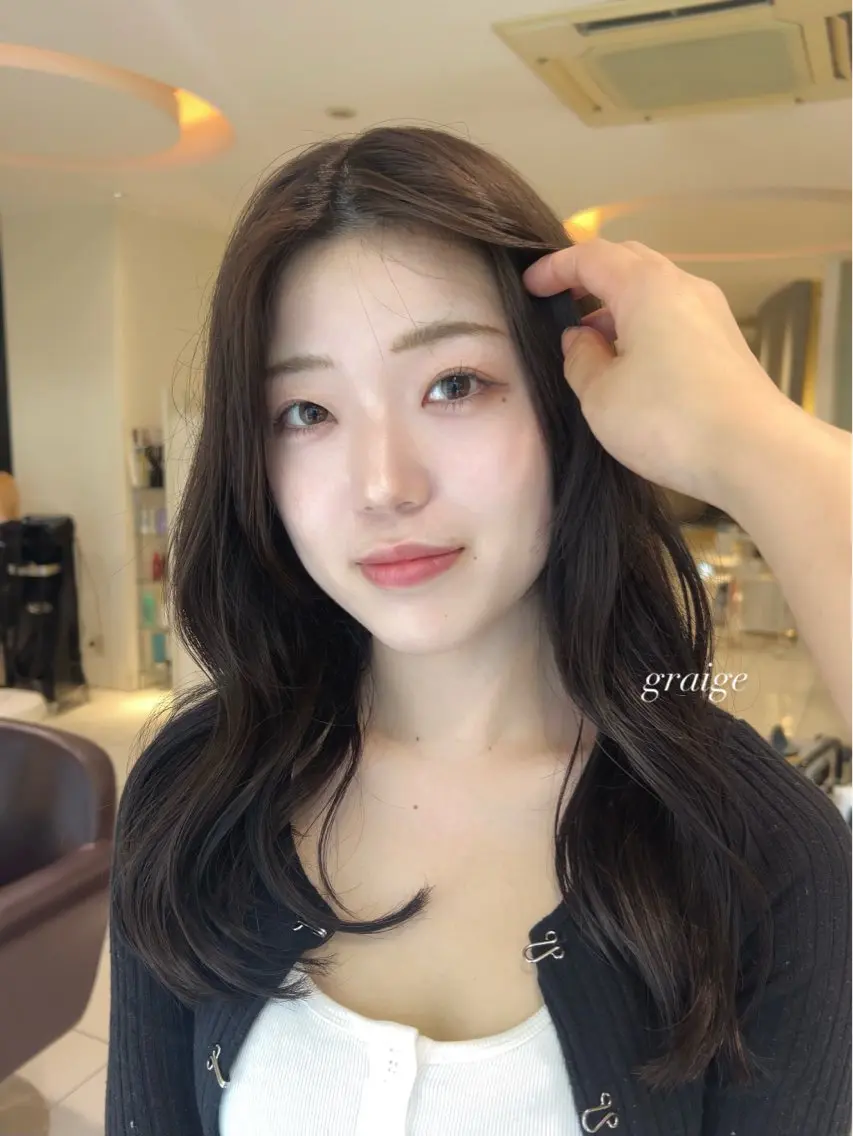 セミロング カラー 透明感カラー グレージュ 島桜子/レイヤー 韓国ボブ🤎🧸のヘアスタイル