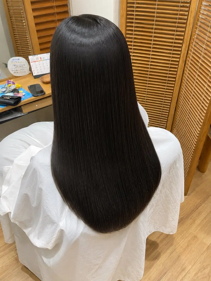 ロング 上越/Lazo/ Ainaのヘアスタイル