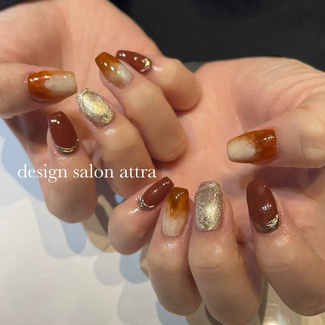 ネイル ジェルネイル キラキラネイル マグネットネイル ニュアンスネイル ワンカラーネイル 糀屋 彩奈のネイルデザイン