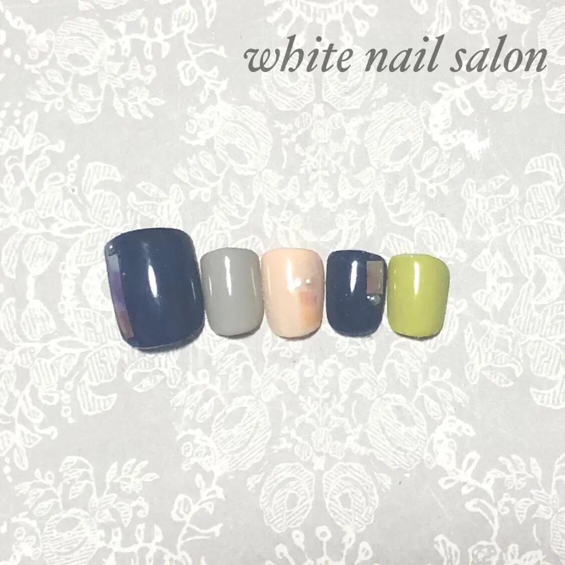 ネイル アートネイル フットネイル フレンチネイル ジェルネイル ハードジェル フットネイル white nail salonのネイルデザイン