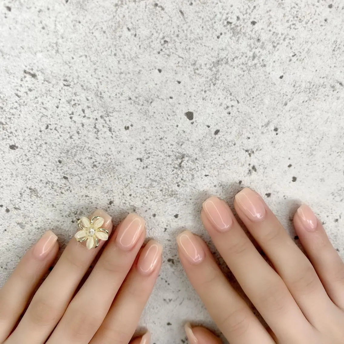 ミディアム カラー パーマ ヘアアレンジ メンズ キッズ ネイル マツエク・マツパ アイブロウ 眉カラー ナチュラル クリアネイル フットネイル ワンカラーネイル Salon Ｋのネイルデザイン