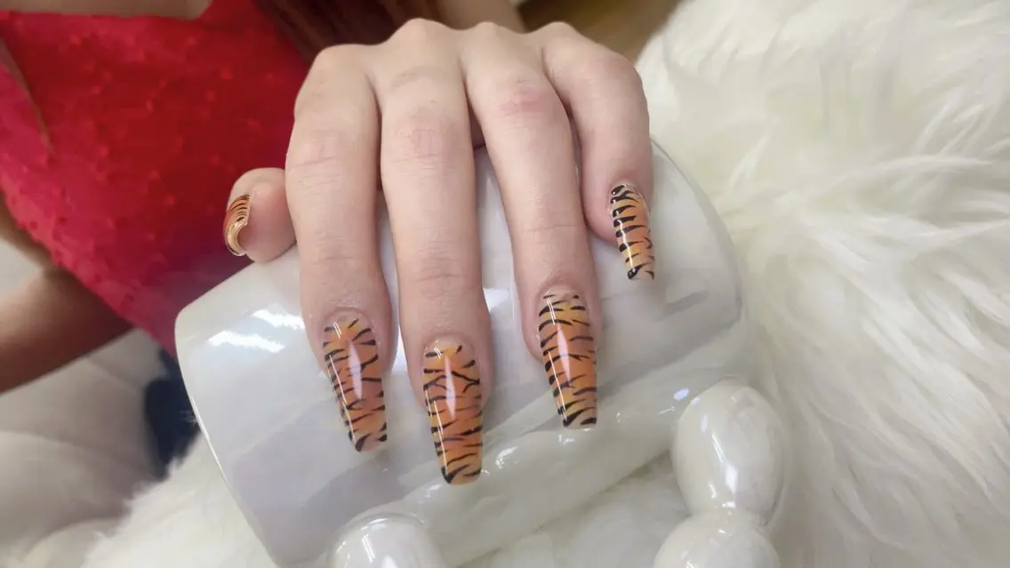 ネイル Rei _Nail 新宿のネイルデザイン