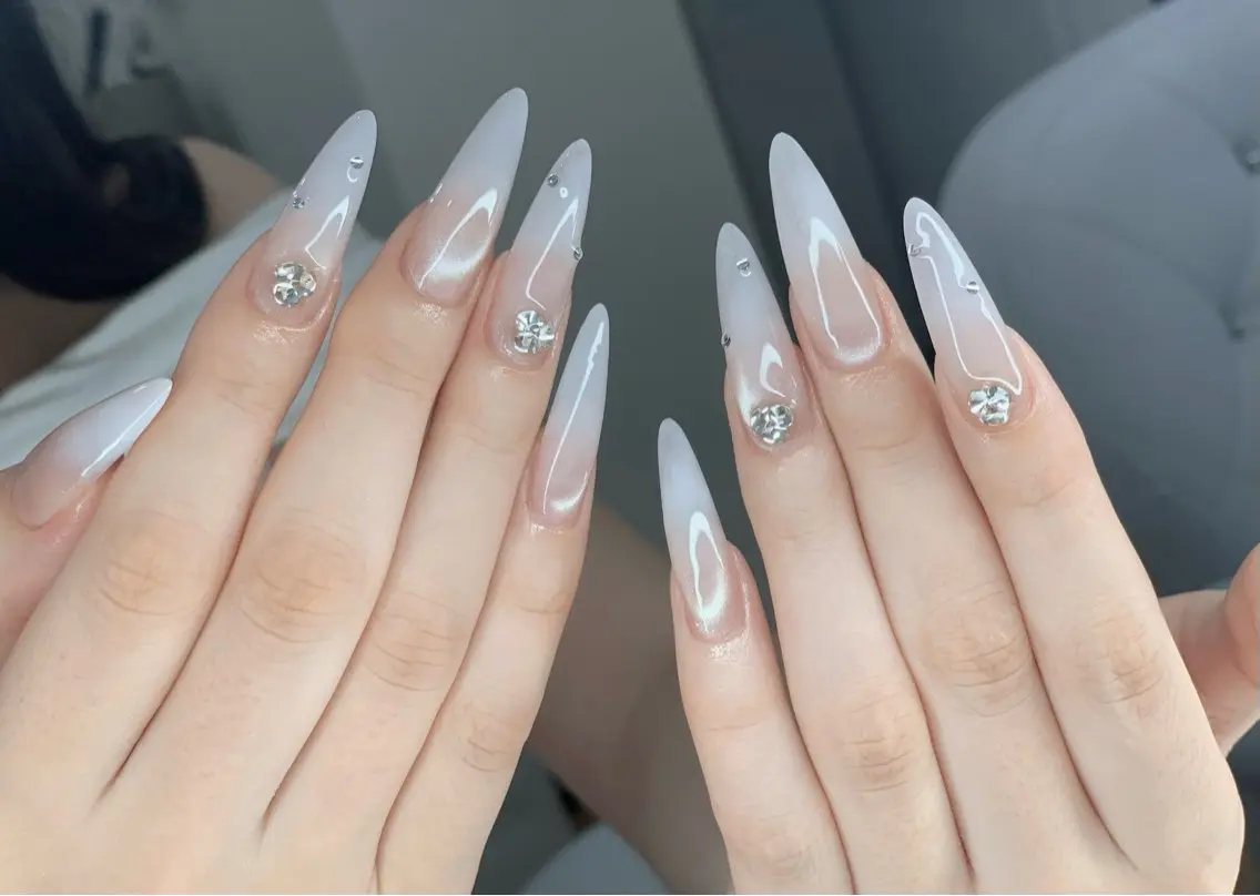 ネイル ジェルネイル 韓国ネイル ニュアンスネイル パラジェル ワンホンネイル Kaori Nailのネイルデザイン