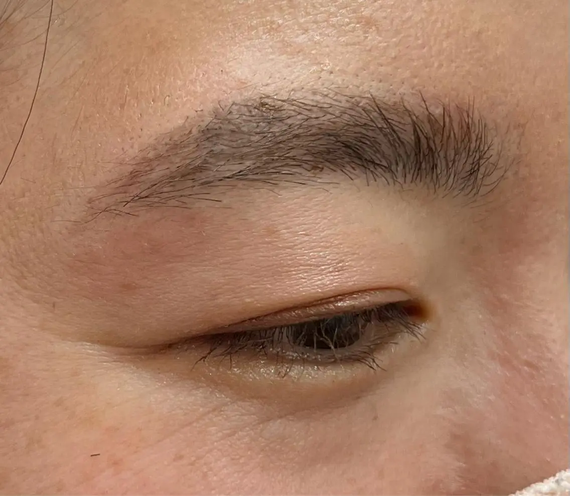 アイブロウ ワックス脱毛 眉カット その他(アイブロウ) 吉野 瑳桜のヘアスタイル