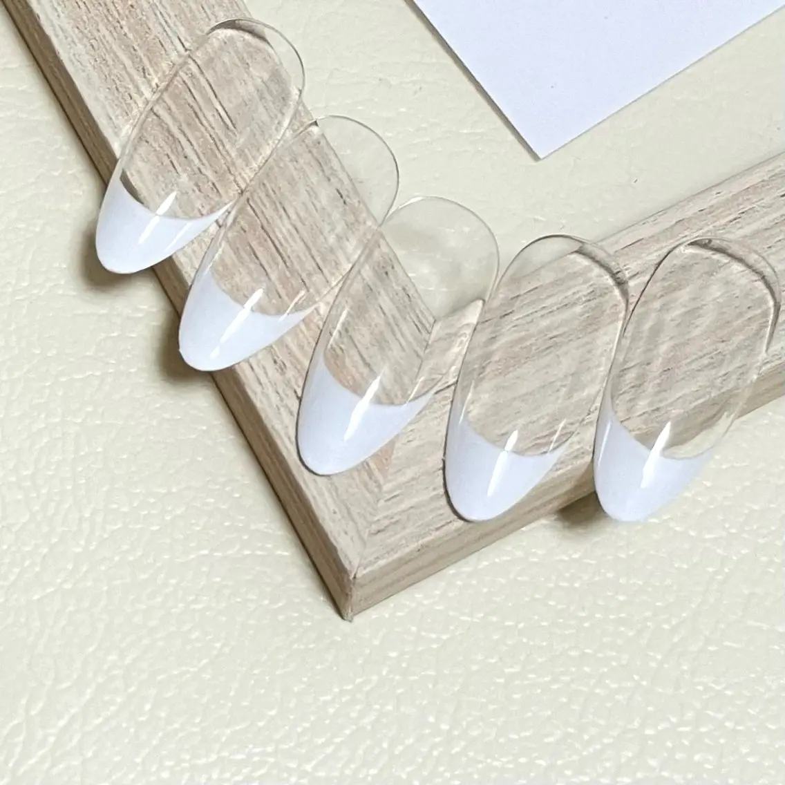 ネイル フレンチネイル nailroom kukaのネイルデザイン