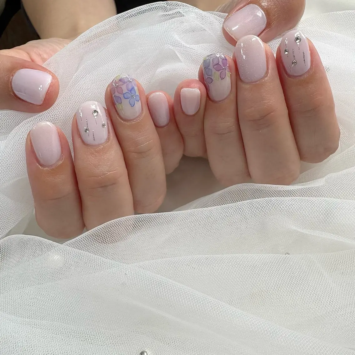 ネイル ジェルネイル 東 千夏のネイルデザイン