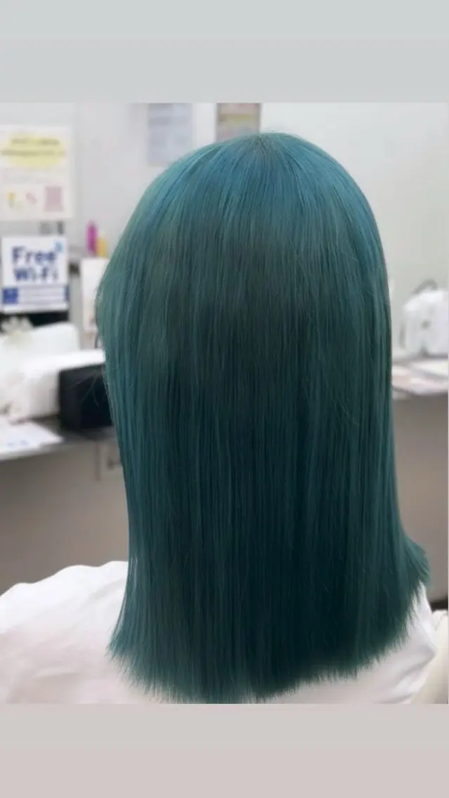 セミロング カラー ヘアカラー トリートメント まい| カラー🌿のヘアスタイル