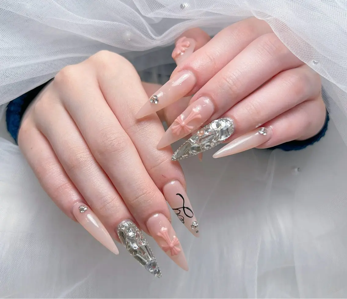 ネイル アートネイル オーロラネイル チークネイル 長さ出し フットネイル Miya _nailのネイルデザイン