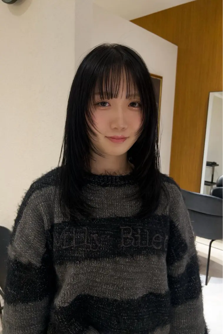 ミディアム カラー manami / カットモデルのヘアスタイル