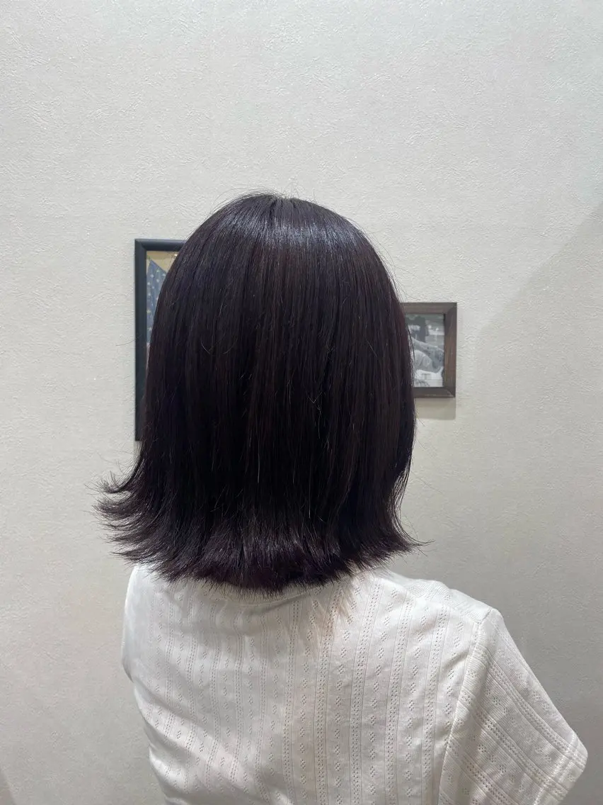 カラー ラベンダーカラー ボブ 萩原 彩音のヘアスタイル