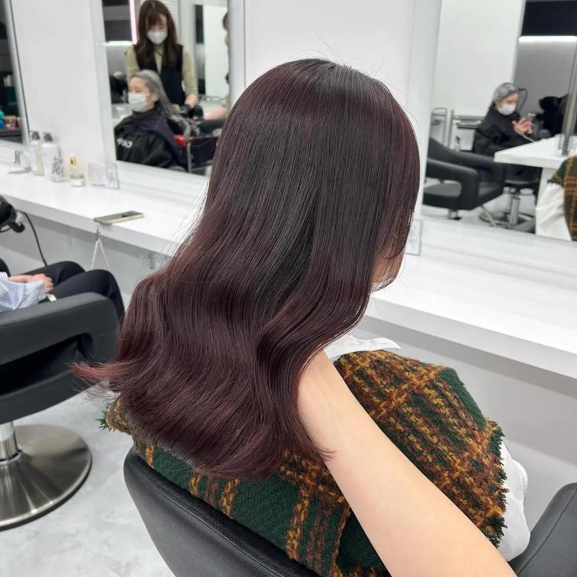 セミロング カラー ヘアアレンジ カット ヘアカラー mai🍑暖色カラー /レイヤー💖のヘアスタイル