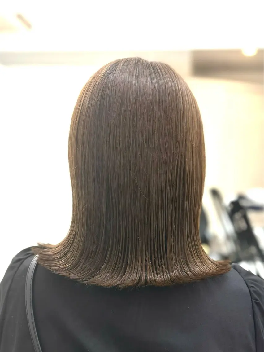 ミディアム 福井 莉帆のヘアスタイル