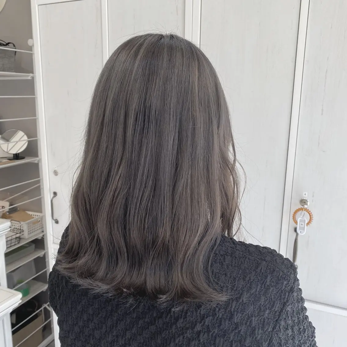 セミロング カラー 水瀬 咲夏のヘアスタイル