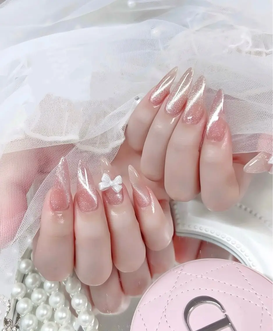 ロング 外国人風カラー 韓国風ヘア ハンドネイル E🌷nail 長さだし専門店のネイルデザイン